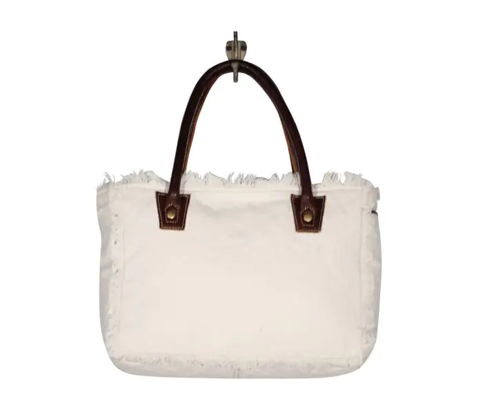 Charming White Small & Crossbody Bag - Image 3