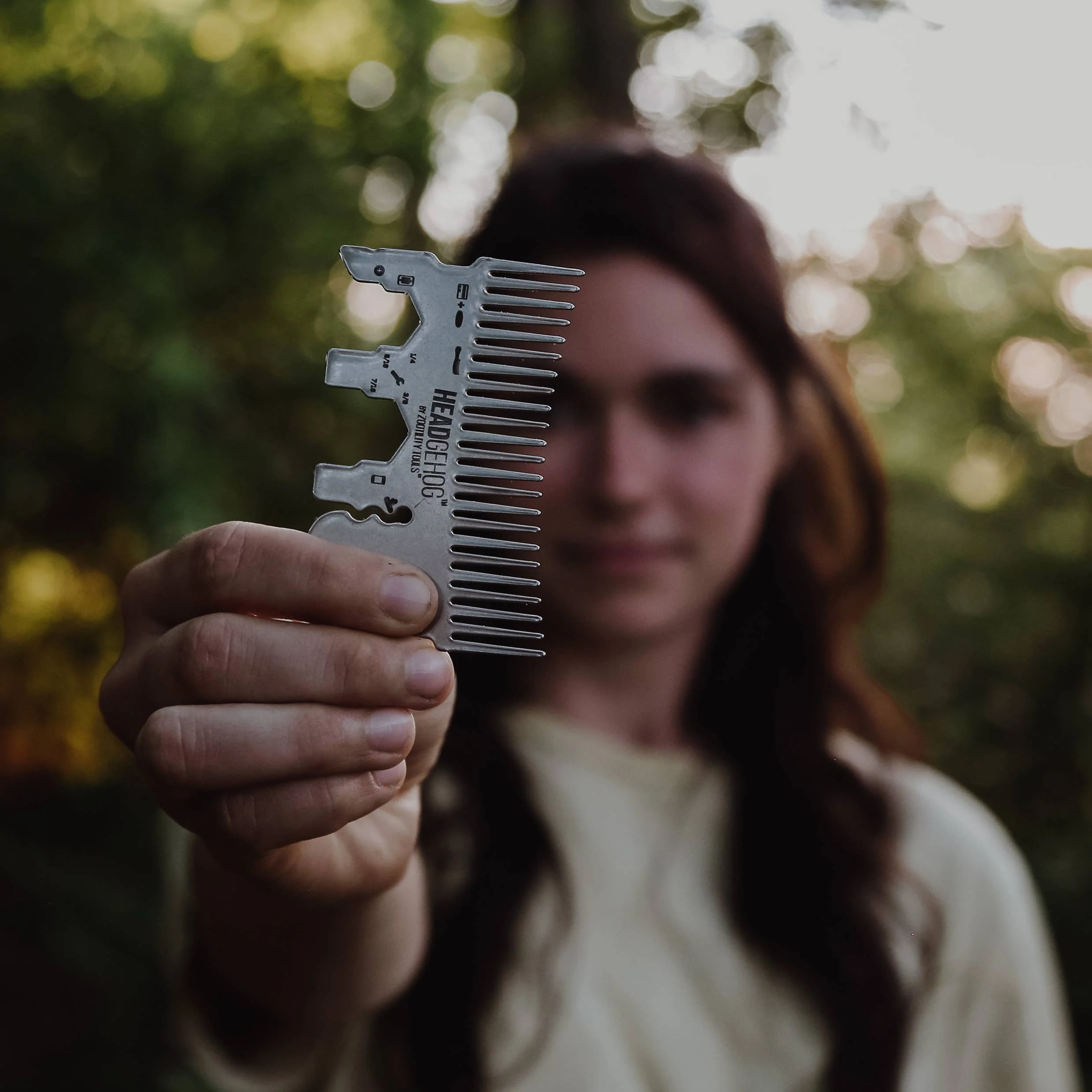 Hedgehog Multi-Tool Handy Comb - Image 3
